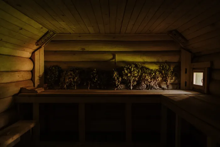 Sedir kaplı sauna